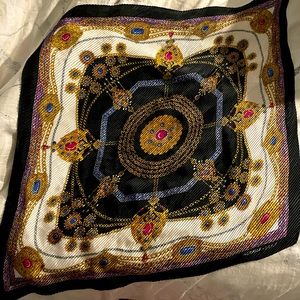 Hermes key motif scarf black